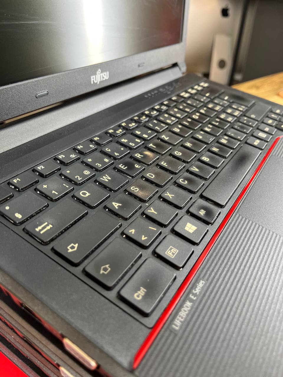 لب تاپ فوجیتسو