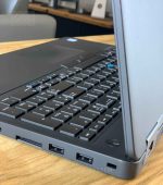 لپ تاپ استوک 15.6 اینچی دل مدلLATITUDE 5570 / i5 6200U/ 8G DDR4 / 256 G SSD / INTEL HD520 / FHD - تصویر 8