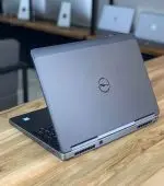 لپ تاپ استوک 15.6 اینچی دل مدل PRECISION 7520/ i7 7820HQ / 16G DDR4 / 256 G SSD / 4G NVIDIA QUADRO M1200 / FHD /