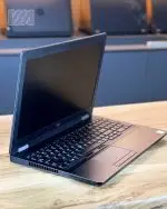 لپ تاپ استوک 15.6 اینچی دل مدلLATITUDE 5570 / i7 6820HQ/ 8G DDR4 / 256 G SSD /2GB R7 M340 / FHD - تصویر 4
